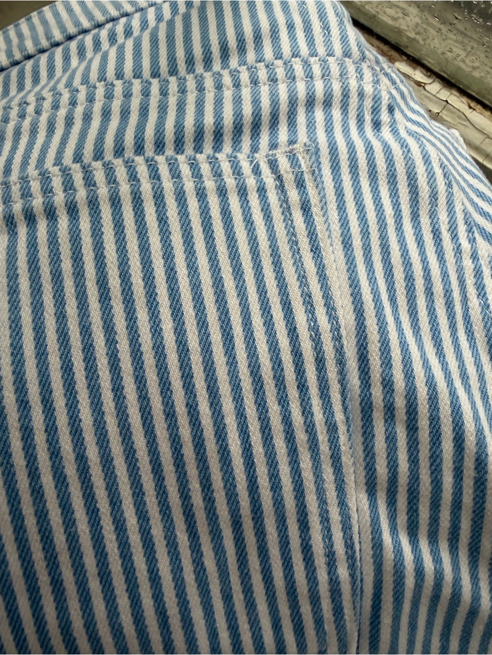 Abercrombie High Rise 90s Relaxed Jeans (Curve Love) - Picture 9 of 10